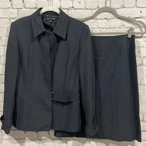 Anne Klein Suit Size 8 Charcoal Grey - Picture 1 of 11